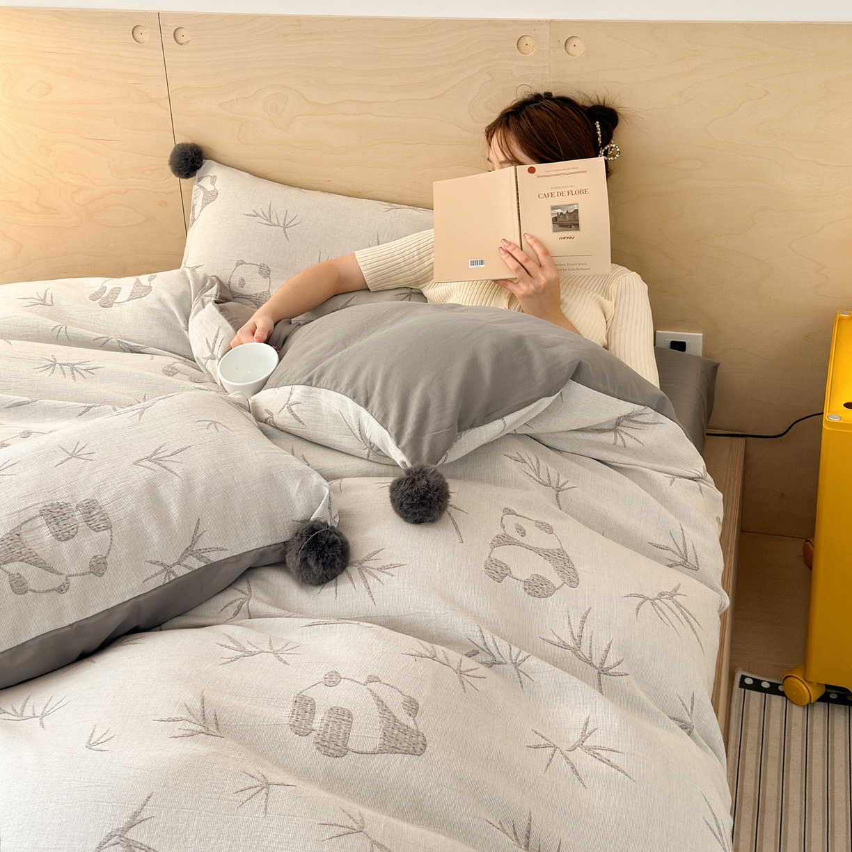 91家纺网 家纺一手货源 找家纺 丽涵家纺 2026春夏新款全棉纯棉水洗纱布提花四件套-竹韵熊猫 竹韵熊猫-灰