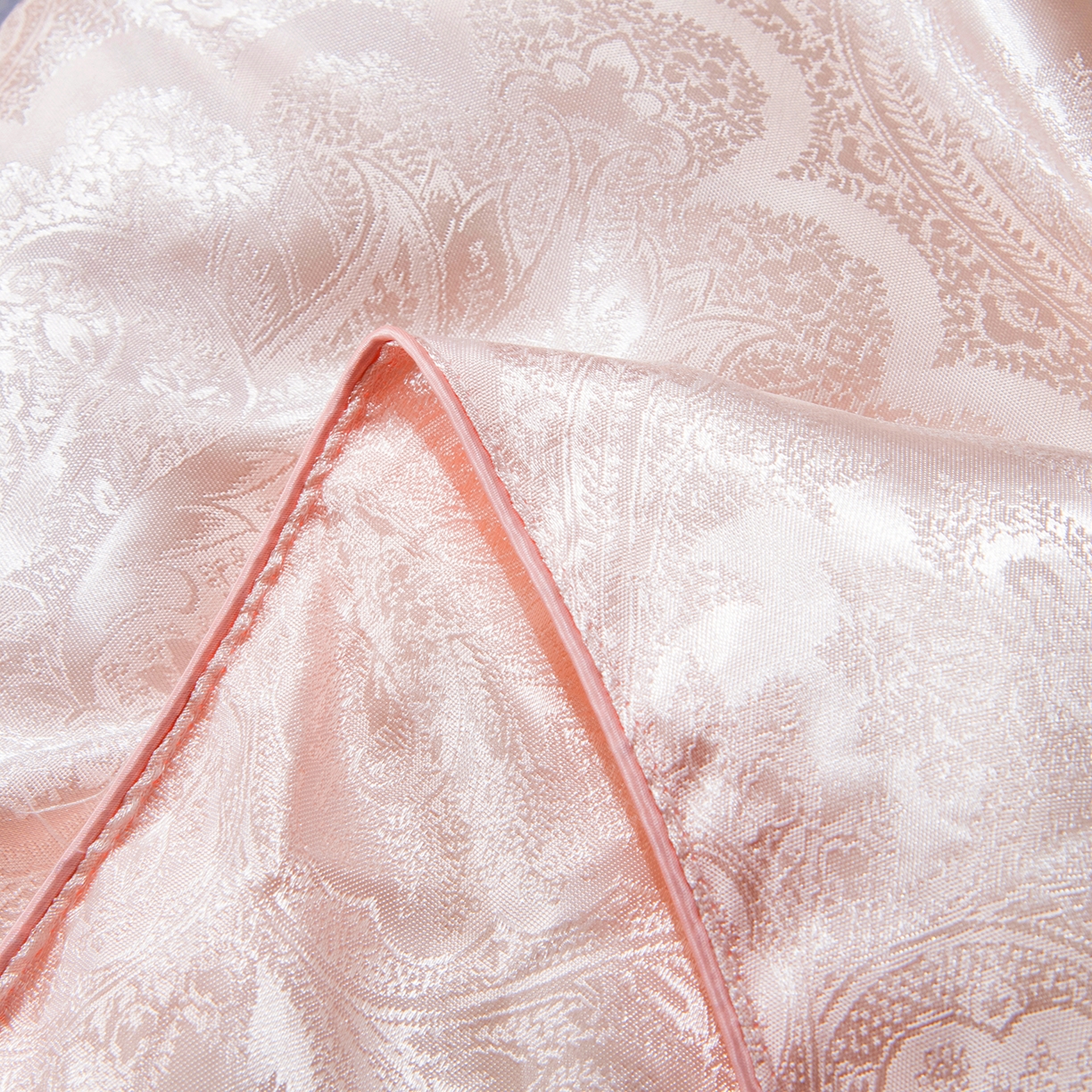 91家纺网 家纺一手货源 找家纺 鑫田家纺 2026新款大提花100%蚕丝被柞蚕丝夏凉被春秋被冬被子母被礼品被夏被桑蚕丝被 皇冠-美玉色