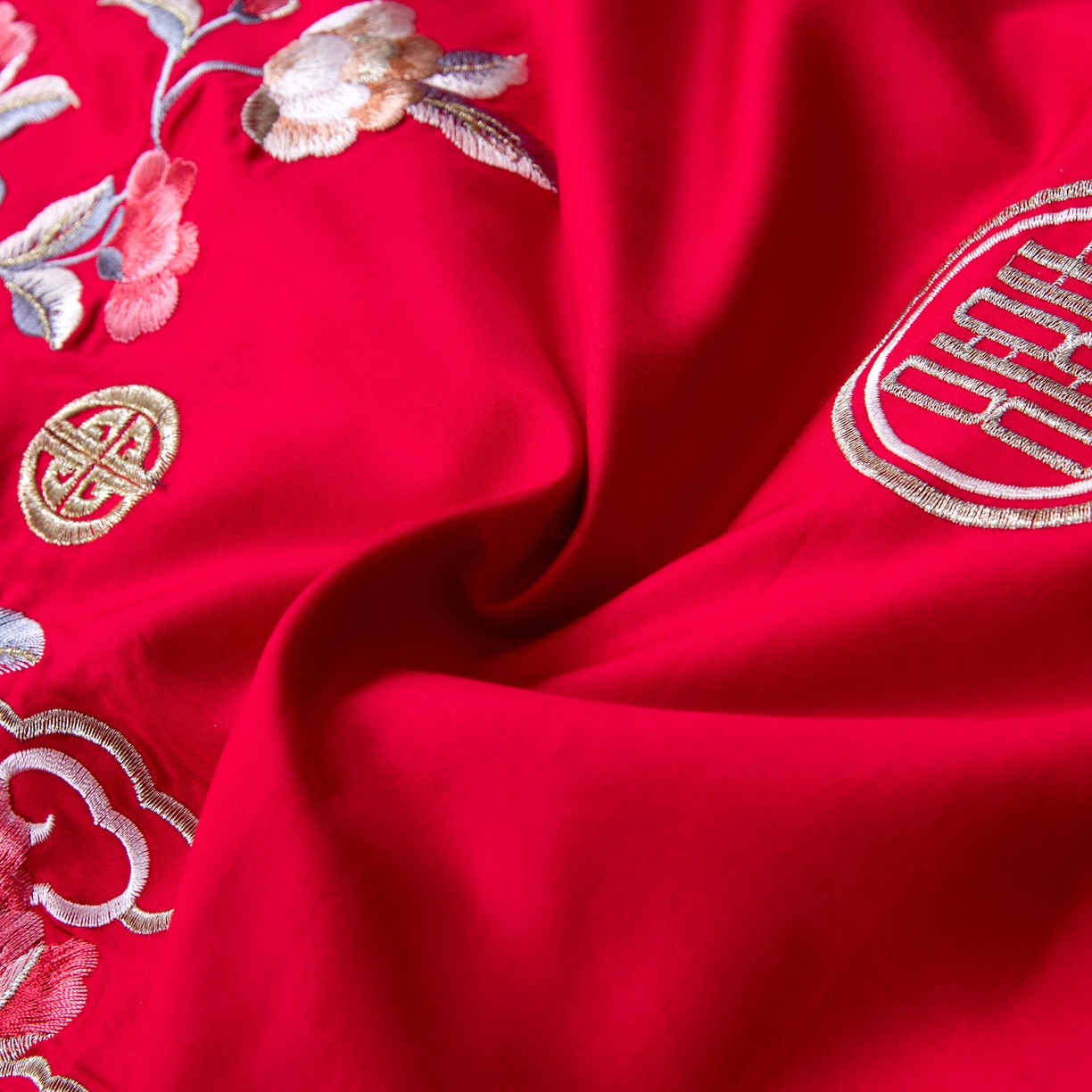 91家纺网 家纺一手货源 找家纺 鑫田家纺 2026新款60支全棉婚庆蚕丝被100%柞蚕丝夏被春秋被冬被子母被礼品被桑蚕丝被 喜结连理