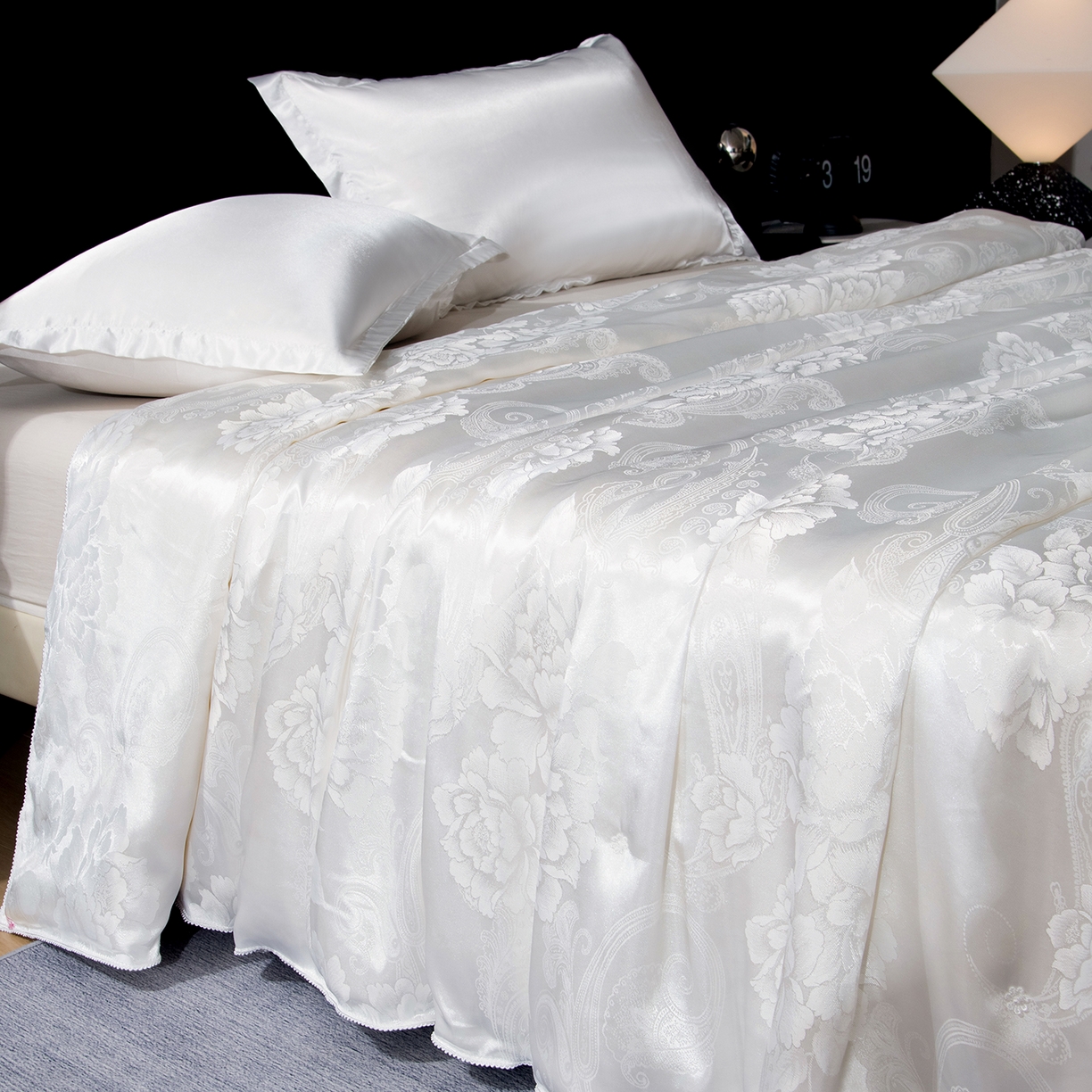 91家纺网 家纺一手货源 找家纺 鑫田家纺 2026新款100%蚕丝被柞蚕丝夏凉被牡丹花大提花春秋被冬被子母被礼品被夏被桑蚕丝被 牡丹花-白色