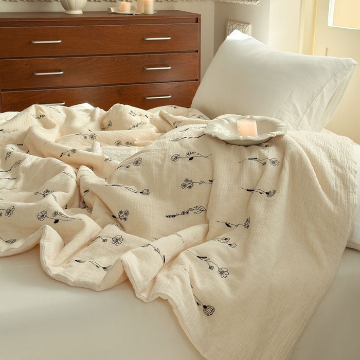 91家纺网 家纺一手货源 找家纺 木楌家居 2026新款棉麻皱皱纱刺绣款夏被-棉野序章系列 墨绘花影