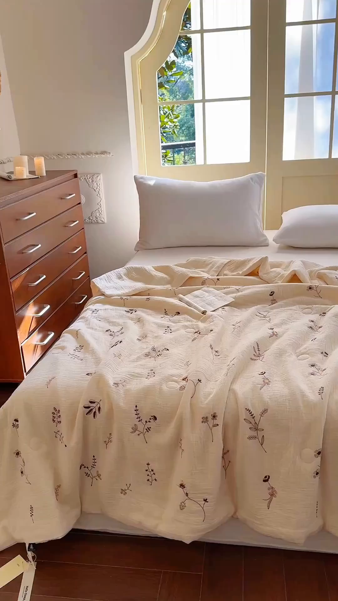 91家纺网 家纺一手货源 找家纺 木楌家居 2026新款棉麻皱皱纱刺绣款夏被-棉野序章系列 暖咖花叙