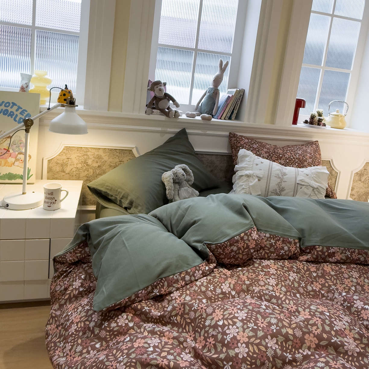 91家纺网 家纺一手货源 找家纺 呗旺鹿 2026新款春暖花开之全棉纯棉双层纱花草法式四件套 花野绮境棕