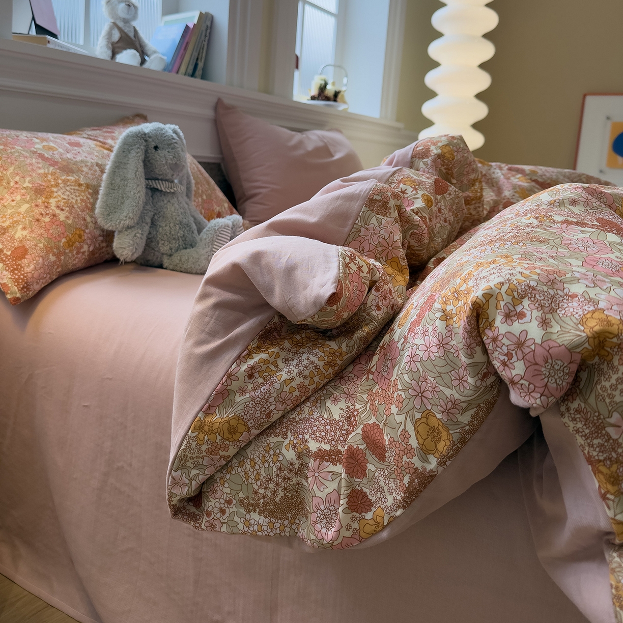 91家纺网 家纺一手货源 找家纺 呗旺鹿 2026新款春暖花开之全棉纯棉双层纱花草法式四件套 繁花谧园米