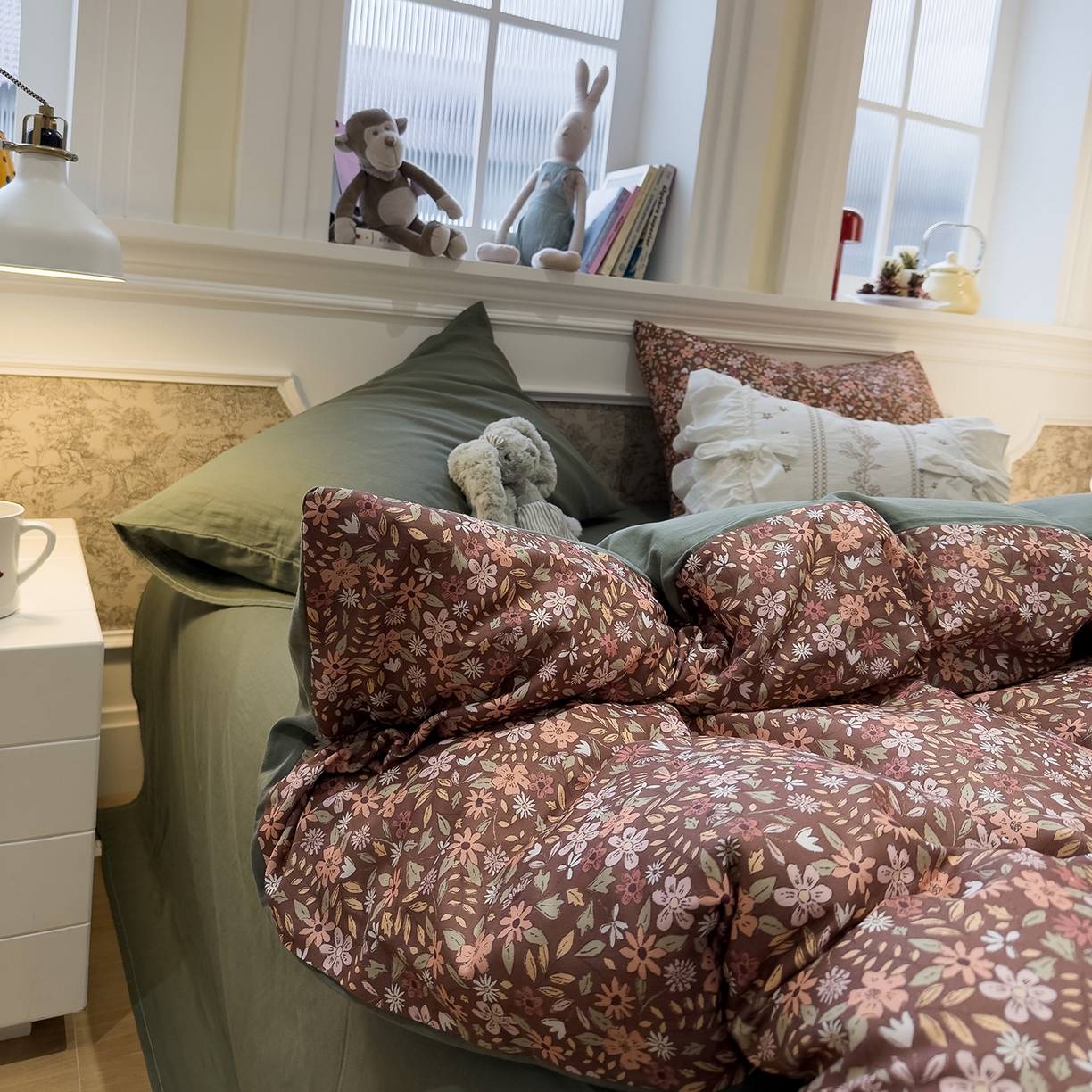 91家纺网 家纺一手货源 找家纺 呗旺鹿 2026新款春暖花开之全棉纯棉双层纱花草法式四件套 花野绮境棕