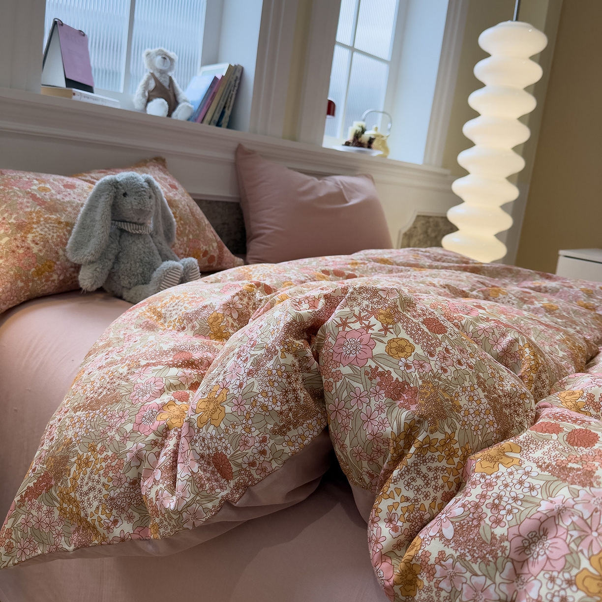 91家纺网 家纺一手货源 找家纺 呗旺鹿 2026新款春暖花开之全棉纯棉双层纱花草法式四件套 繁花谧园米