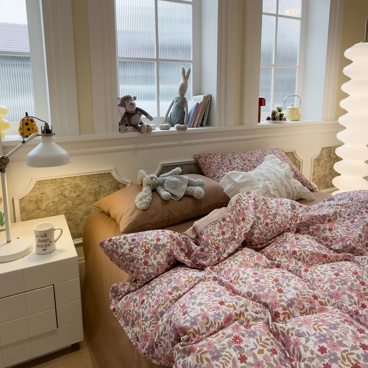 91家纺网 家纺一手货源 找家纺 呗旺鹿 2026新款春暖花开之全棉纯棉双层纱花草法式四件套 花野绮境米