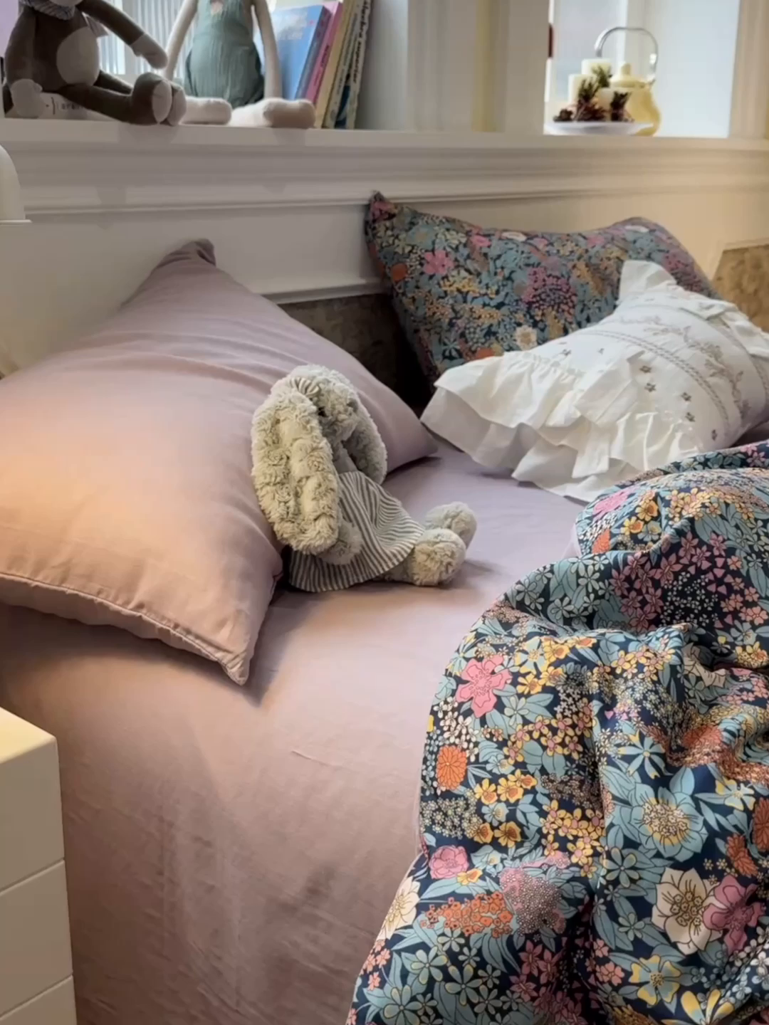 91家纺网 家纺一手货源 找家纺 呗旺鹿 2026新款春暖花开之全棉纯棉双层纱花草法式四件套 繁花谧园藏青