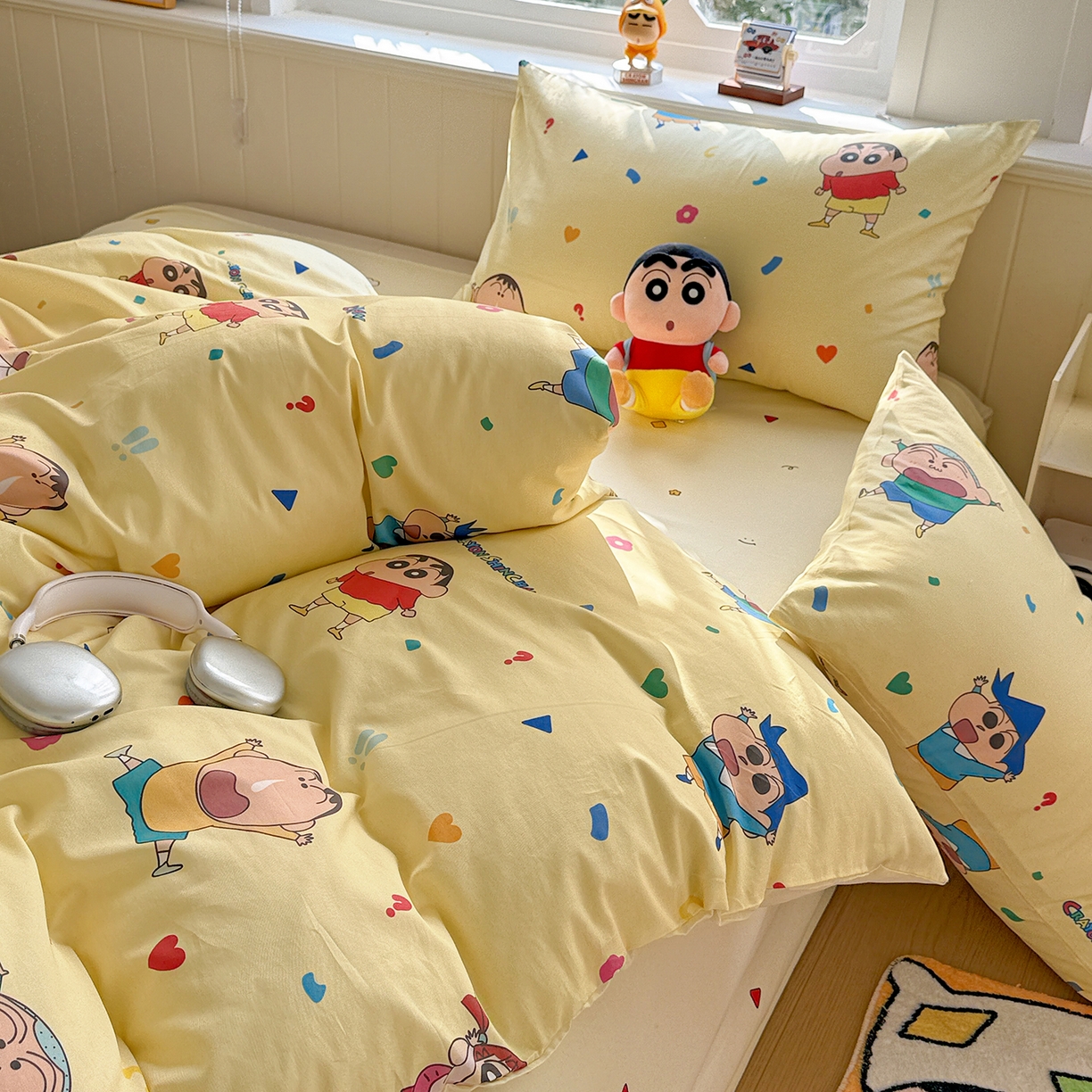 91家纺网 家纺一手货源 找家纺 耀悦家纺 2026新款卡通蜡笔小新正版授权全棉纯棉四件套 萌萌小新