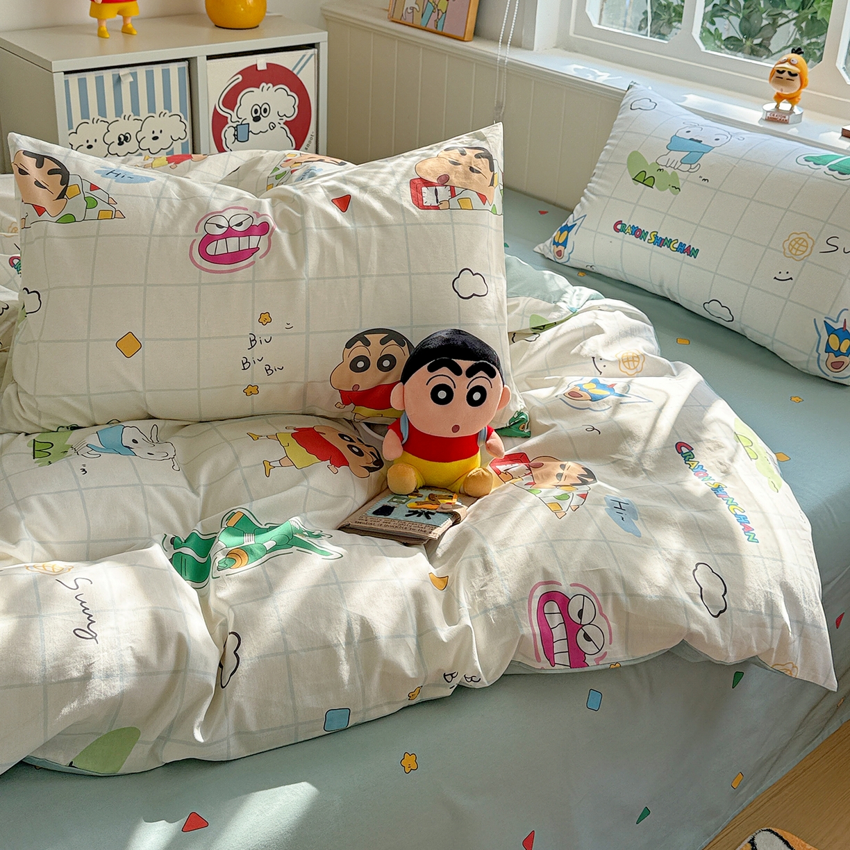 91家纺网 家纺一手货源 找家纺 耀悦家纺 2026新款卡通蜡笔小新正版授权全棉纯棉四件套 休闲小新