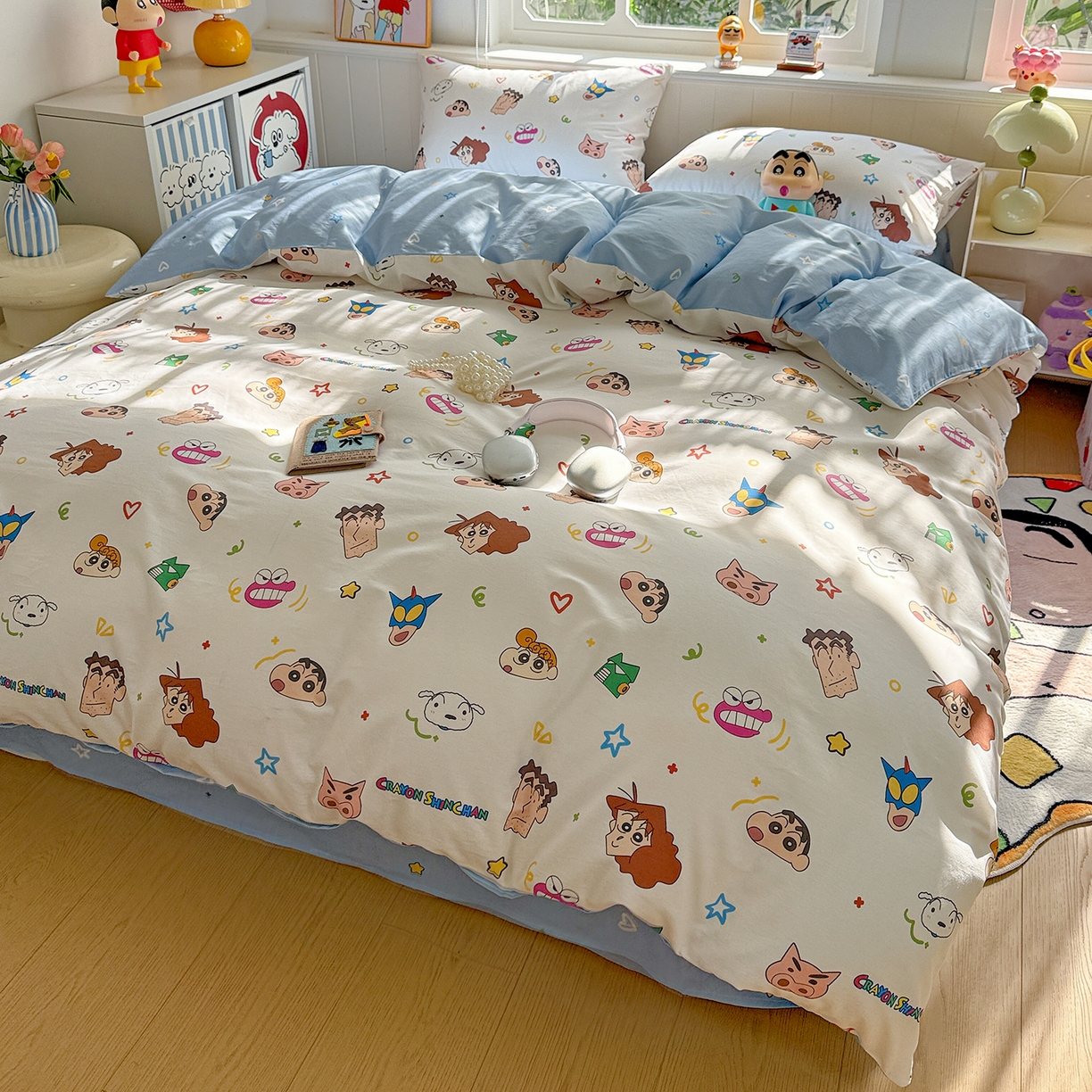 91家纺网 家纺一手货源 找家纺 耀悦家纺 2026新款卡通蜡笔小新正版授权全棉纯棉四件套 幸运小新