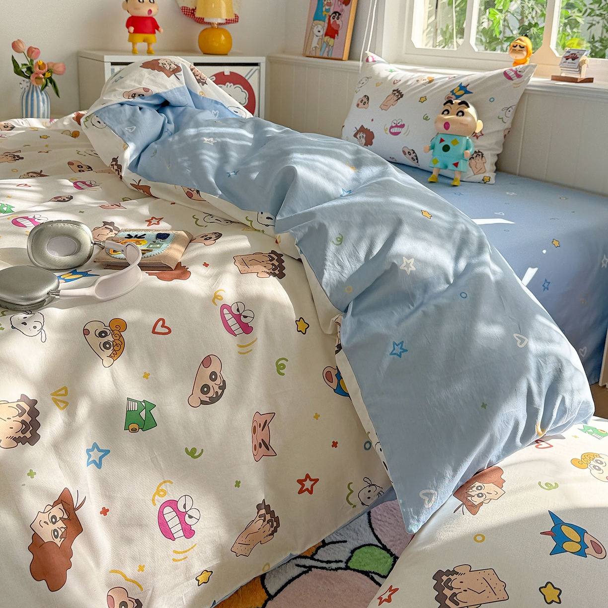 91家纺网 家纺一手货源 找家纺 耀悦家纺 2026新款卡通蜡笔小新正版授权全棉纯棉四件套 幸运小新