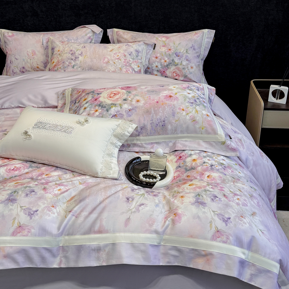 91家纺网 家纺一手货源 找家纺 （总）莱势 2026新款新品100支纯棉全棉50x50s埃及长绒棉数码印花四件套高端礼盒-绽缦系列