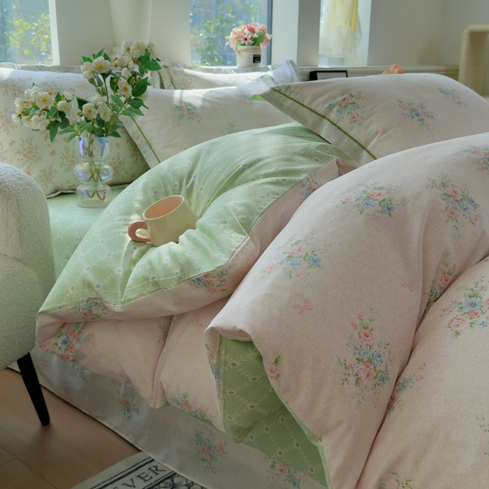 91家纺网 家纺一手货源 找家纺 铭博家纺 新款直播爆款网红全棉四件套13070印花吊边一字绣纯棉被套工艺款 浅花眠