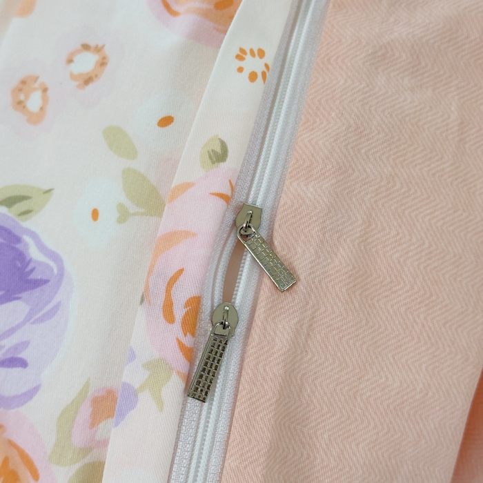 91家纺网 家纺一手货源 找家纺 铭博家纺 新款直播爆款网红全棉四件套13070印花吊边一字绣纯棉被套工艺款 浮云花浔