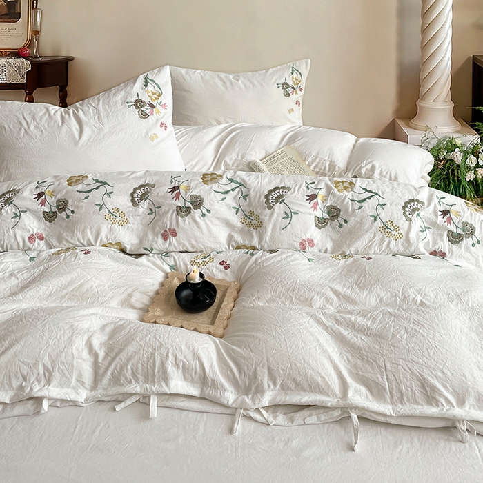 91家纺网 家纺一手货源 找家纺 （总）yyds网供 2026新款复古刺绣绑带款水洗棉四件套三件套仿全棉纯棉汉麻被套A类高克重-蝶舞系列