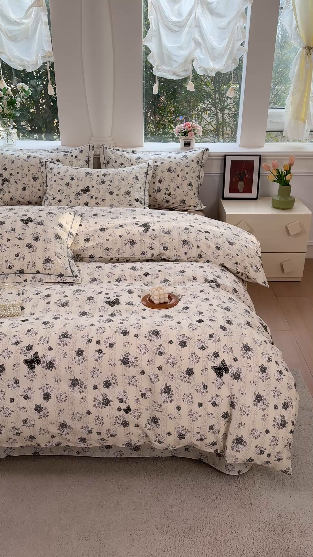 91家纺网 家纺一手货源 找家纺 铭博家纺 新款直播爆款网红全棉四件套13070印花吊边一字绣纯棉被套工艺款 花素蝶栖