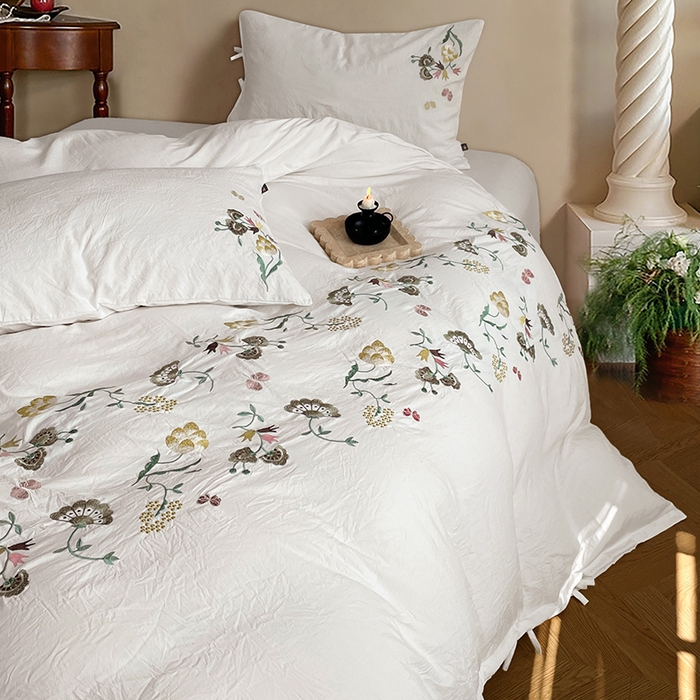 91家纺网 家纺一手货源 找家纺 yyds网供 2026新款复古刺绣绑带款水洗棉四件套三件套仿全棉纯棉汉麻被套A类高克重-蝶舞系列 绑带款蝶舞-本白