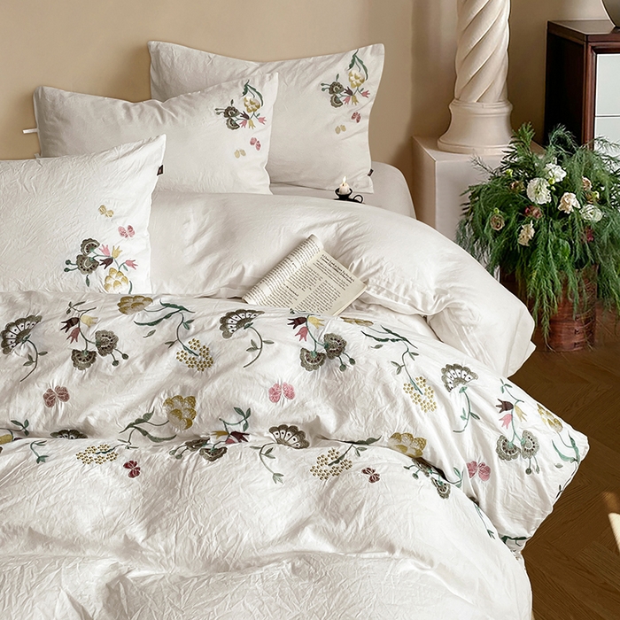 91家纺网 家纺一手货源 找家纺 yyds网供 2026新款复古刺绣绑带款水洗棉四件套三件套仿全棉纯棉汉麻被套A类高克重-蝶舞系列 绑带款蝶舞-本白