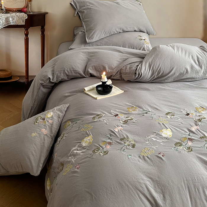91家纺网 家纺一手货源 找家纺 yyds网供 2026新款复古刺绣绑带款水洗棉四件套三件套仿全棉纯棉汉麻被套A类高克重-蝶舞系列 绑带款蝶舞-麻灰