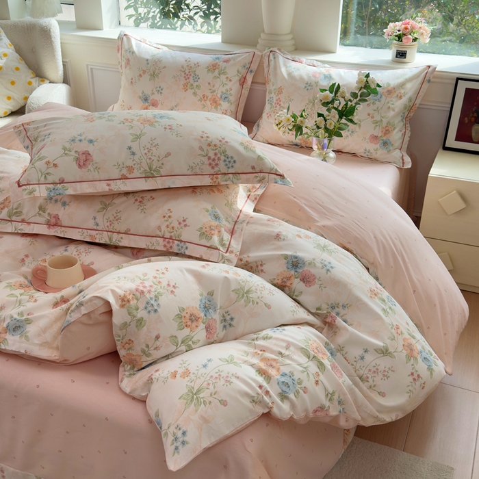 91家纺网 家纺一手货源 找家纺 铭博家纺 新款直播爆款网红全棉四件套13070印花吊边一字绣纯棉被套工艺款 旷野风眠