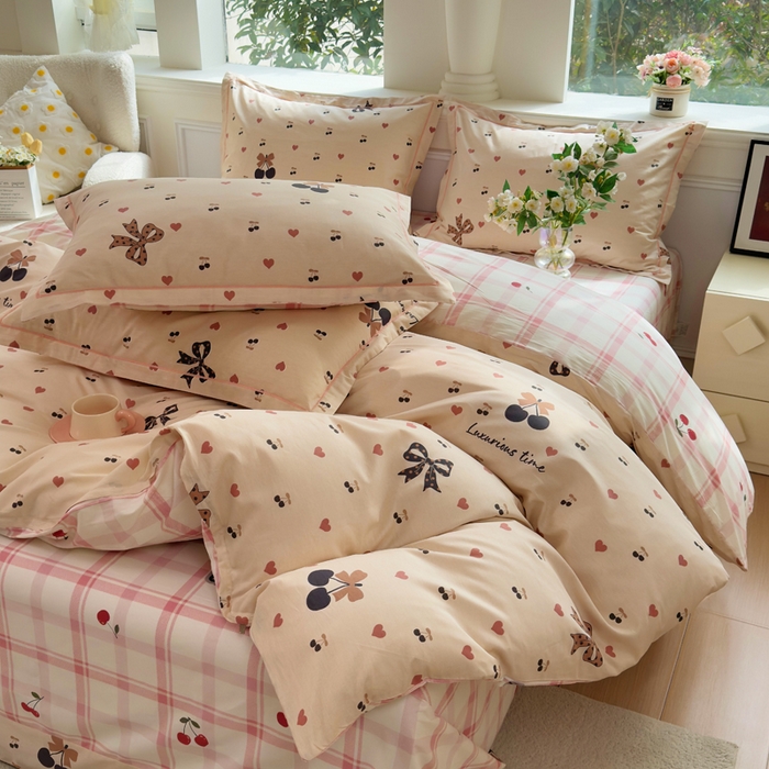 91家纺网 家纺一手货源 找家纺 铭博家纺 新款直播爆款网红全棉四件套13070印花吊边一字绣纯棉被套工艺款 小丸子-咖