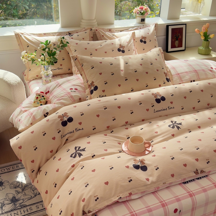 91家纺网 家纺一手货源 找家纺 铭博家纺 新款直播爆款网红全棉四件套13070印花吊边一字绣纯棉被套工艺款 小丸子-咖