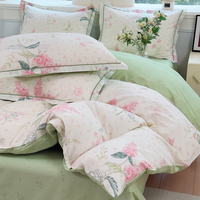 91家纺网 家纺一手货源 找家纺 铭博家纺 2025新款直播热款全棉吊边一字绣工艺款13070印花全棉单床单 浪漫花香