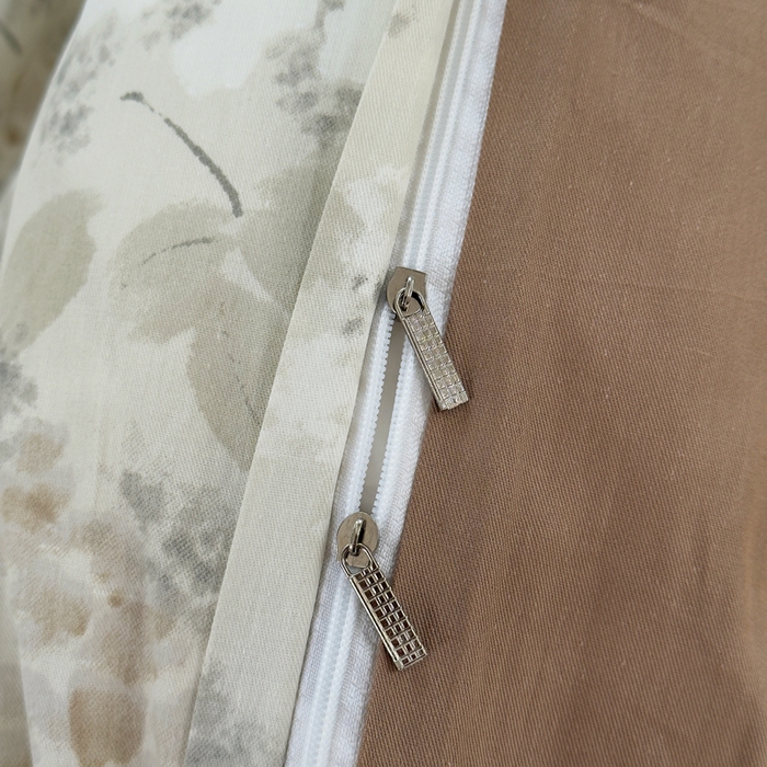 91家纺网 家纺一手货源 找家纺 铭博家纺 2025新款直播热款全棉吊边一字绣工艺款13070印花全棉单床单 秋晚云山