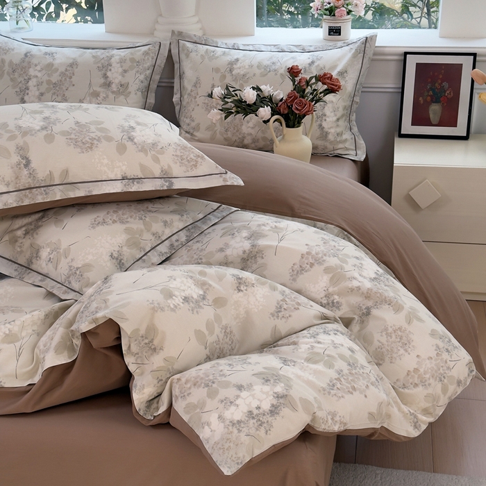 91家纺网 家纺一手货源 找家纺 铭博家纺 2025新款直播热款全棉吊边一字绣工艺款13070印花全棉单床单 秋晚云山