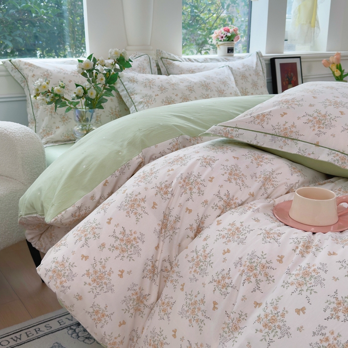 91家纺网 家纺一手货源 找家纺 铭博家纺 2025新款直播热款全棉吊边一字绣工艺款13070印花全棉单床单 雅花意