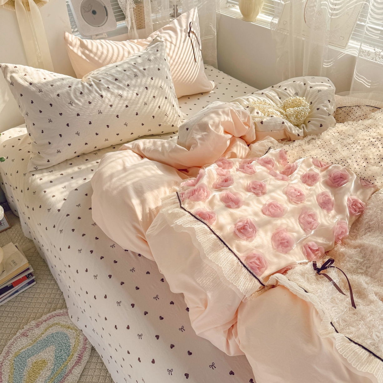 91家纺网 家纺一手货源 找家纺 （总）庭笙 2026新款可爱少女心玫瑰花碎花拼接棉感四件套-花漫里
