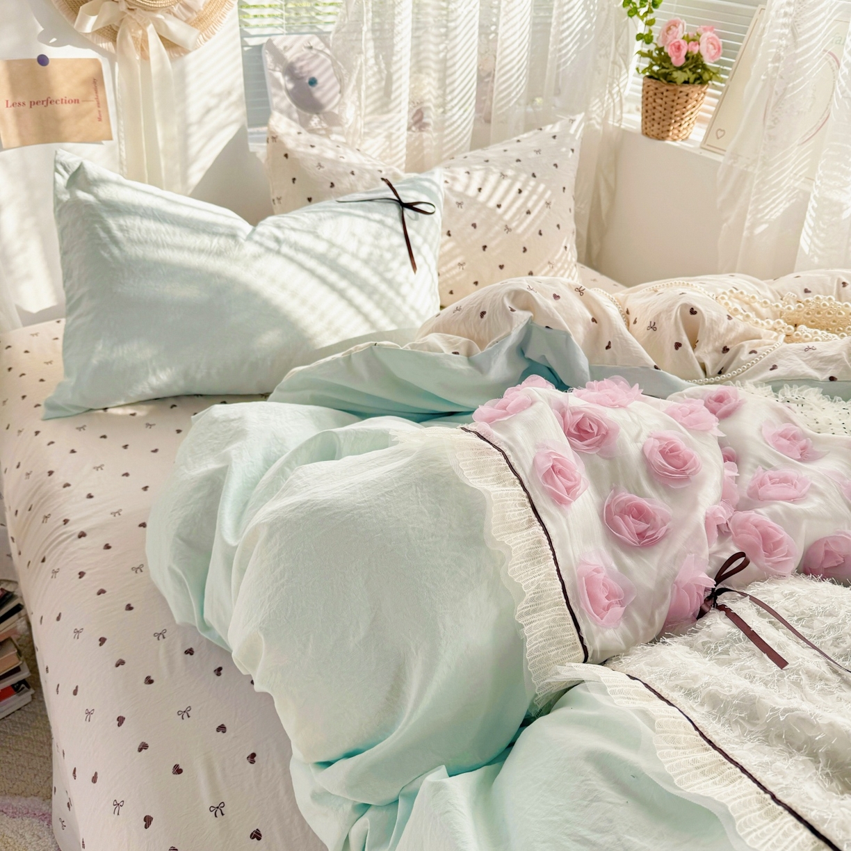 91家纺网 家纺一手货源 找家纺 庭笙 2026新款可爱少女心玫瑰花碎花拼接棉感四件套-花漫里 花漫里-蓝