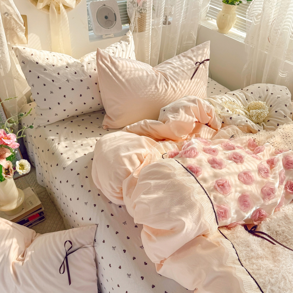 91家纺网 家纺一手货源 找家纺 庭笙 2026新款可爱少女心玫瑰花碎花拼接棉感四件套-花漫里 花漫里-粉