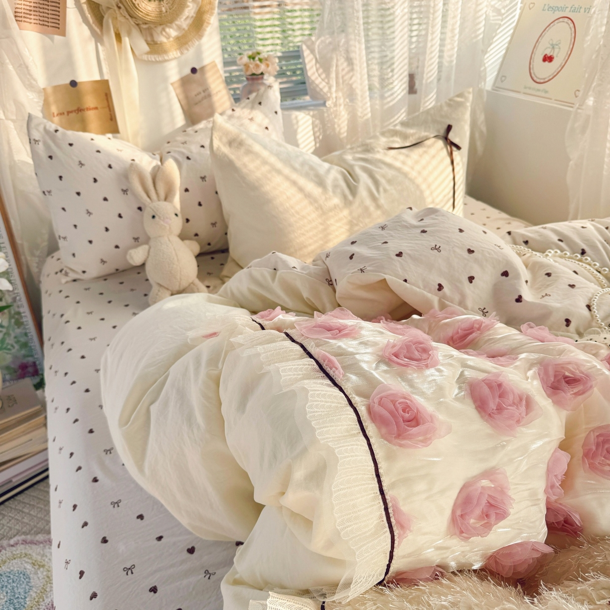 91家纺网 家纺一手货源 找家纺 庭笙 2026新款可爱少女心玫瑰花碎花拼接棉感四件套-花漫里 花漫里-米