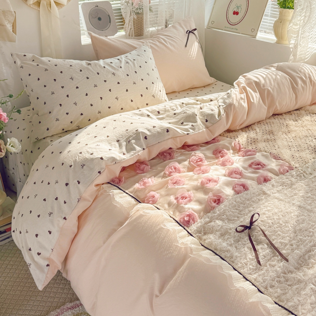 91家纺网 家纺一手货源 找家纺 庭笙 2026新款可爱少女心玫瑰花碎花拼接棉感四件套-花漫里 花漫里-粉