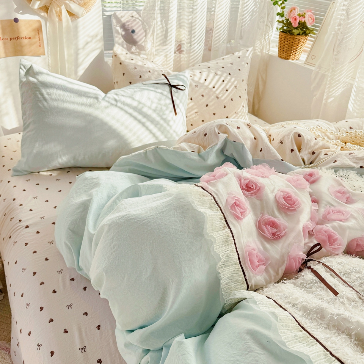 91家纺网 家纺一手货源 找家纺 庭笙 2026新款可爱少女心玫瑰花碎花拼接棉感四件套-花漫里 花漫里-蓝