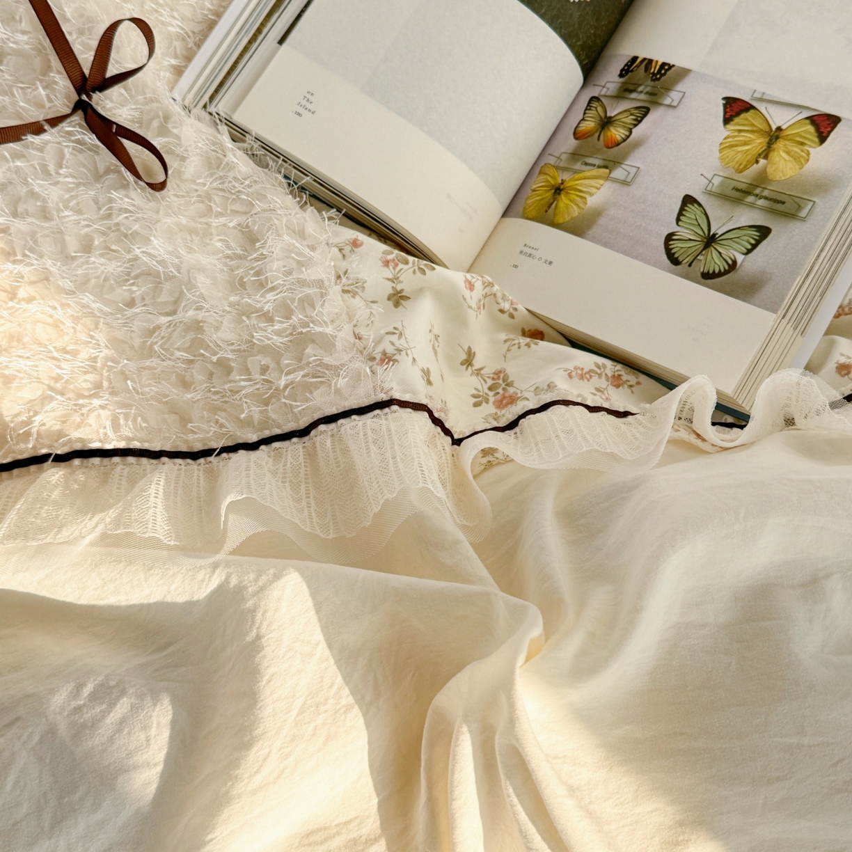 91家纺网 家纺一手货源 找家纺 庭笙 2026新款可爱少女心玫瑰花碎花拼接棉感四件套-花漫里 花漫里-米