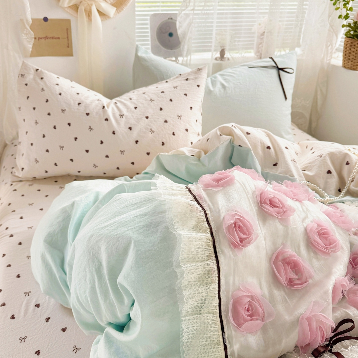 91家纺网 家纺一手货源 找家纺 庭笙 2026新款可爱少女心玫瑰花碎花拼接棉感四件套-花漫里 花漫里-蓝