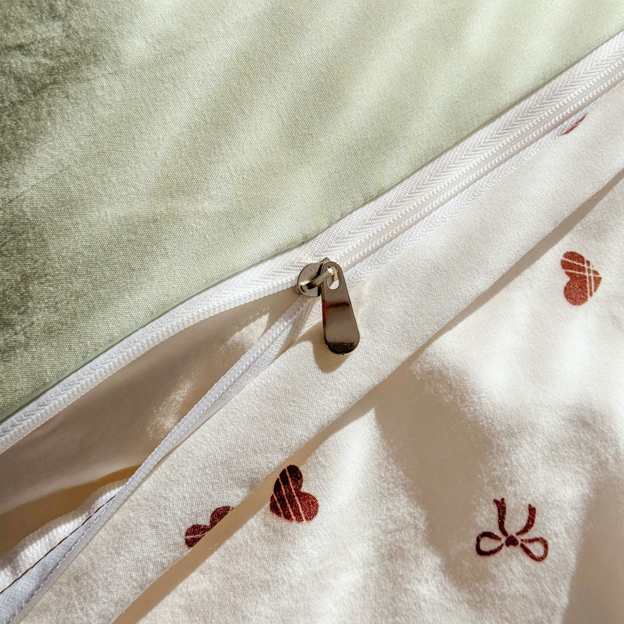 91家纺网 家纺一手货源 找家纺 庭笙 2026新款可爱少女心玫瑰花碎花拼接棉感四件套-花漫里 花漫里-绿