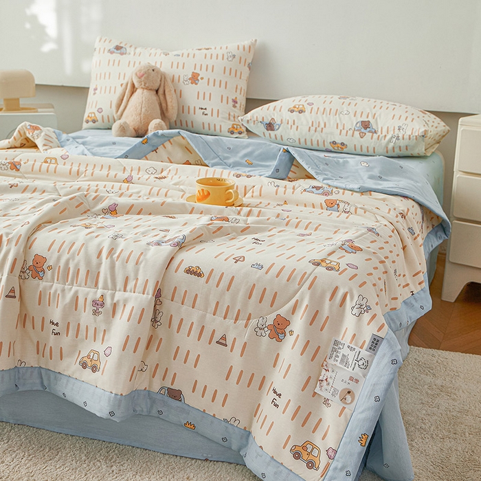 91家纺网 家纺一手货源 找家纺 尊妙被业 2026新款小清新花卉里外全棉纯棉棉花被夏被夏凉被空调被 熊仔小汽车