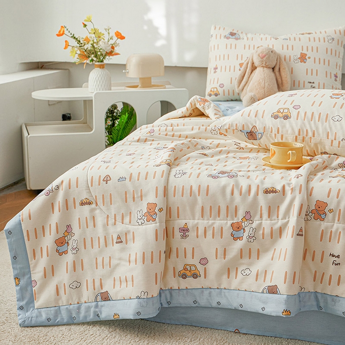 91家纺网 家纺一手货源 找家纺 尊妙被业 2026新款小清新花卉里外全棉纯棉棉花被夏被夏凉被空调被 熊仔小汽车