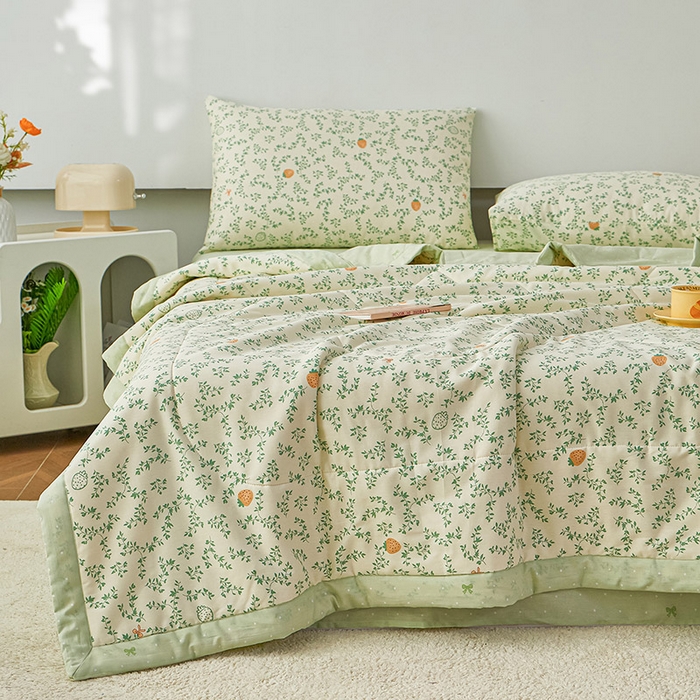 91家纺网 家纺一手货源 找家纺 尊妙被业 2026新款小清新花卉里外全棉纯棉棉花被夏被夏凉被空调被 野莓绿叶