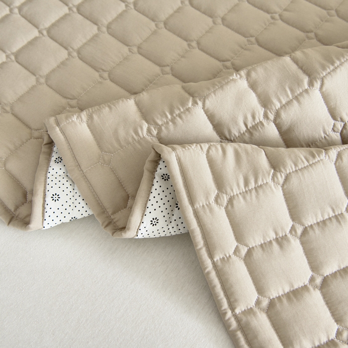 91家纺网 家纺一手货源 找家纺 （总）宇淳国际 2026新款纯色面包格防滑床垫