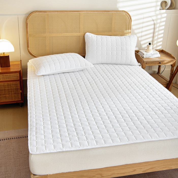 91家纺网 家纺一手货源 找家纺 宇淳国际 2026新款纯色面包格防滑床垫 白色