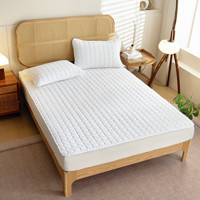 91家纺网 家纺一手货源 找家纺 宇淳国际 2026新款纯色面包格防滑床垫 白色