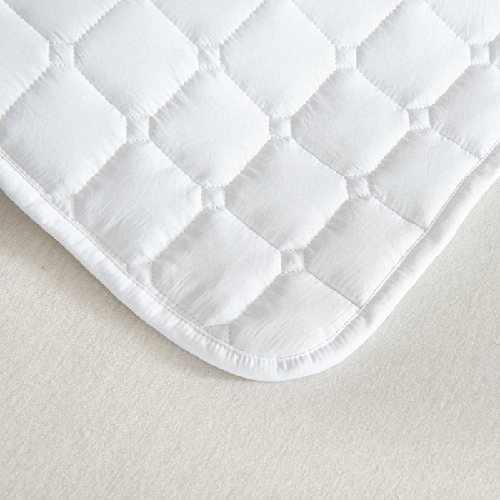 91家纺网 家纺一手货源 找家纺 宇淳国际 2026新款纯色面包格防滑床垫 白色