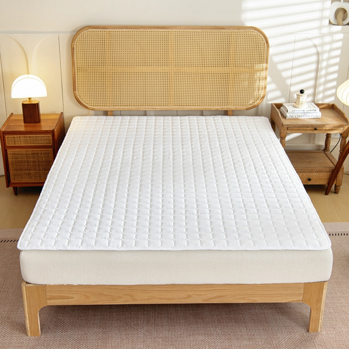 91家纺网 家纺一手货源 找家纺 宇淳国际 2026新款纯色面包格防滑床垫 白色