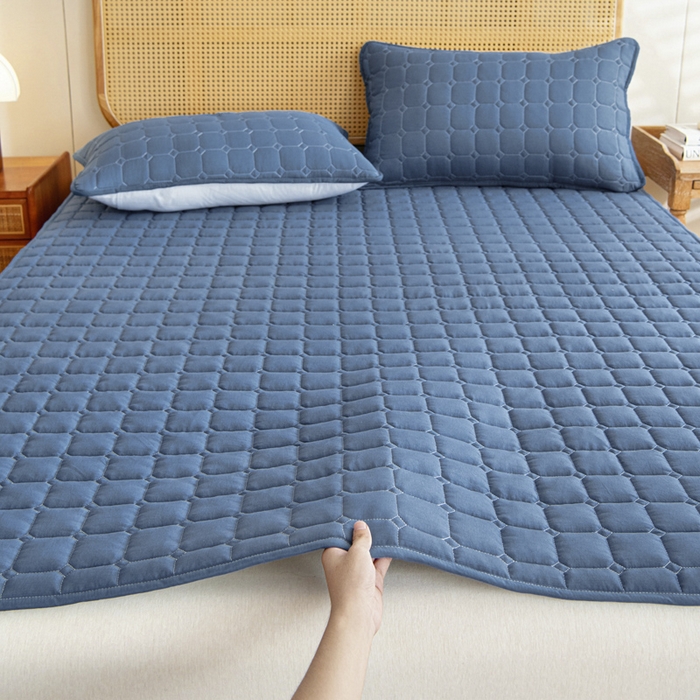 91家纺网 家纺一手货源 找家纺 宇淳国际 2026新款纯色面包格防滑床垫 深蓝