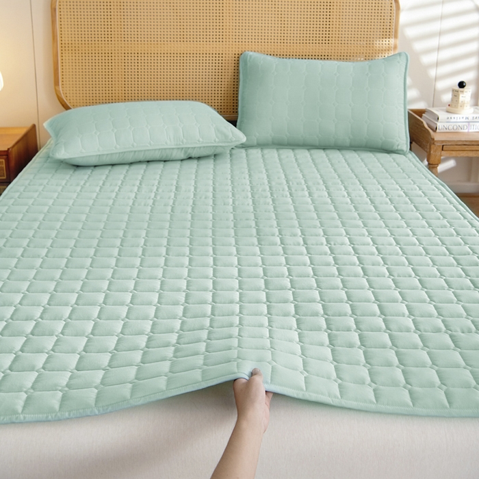 91家纺网 家纺一手货源 找家纺 宇淳国际 2026新款纯色面包格防滑床垫 水绿